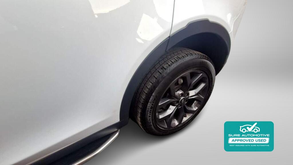 Used Land Rover Discovery Sport 2018 for sale - 78063371: Photo 10