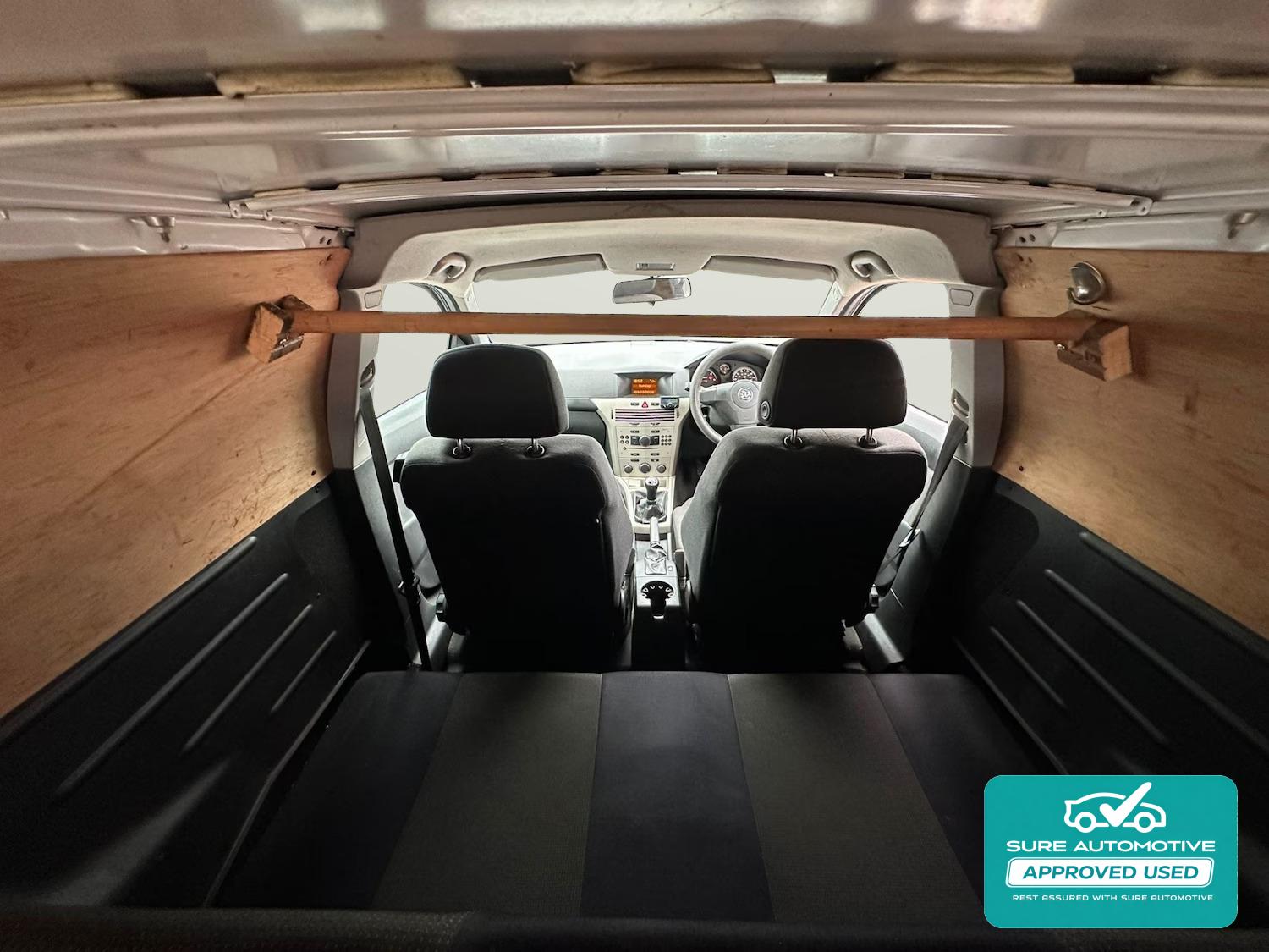 Used Vauxhall Astra Van 2010 for sale - 77848276: Photo 7