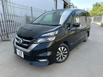 Used Nissan Serena 2018 for sale - 79296399: Photo