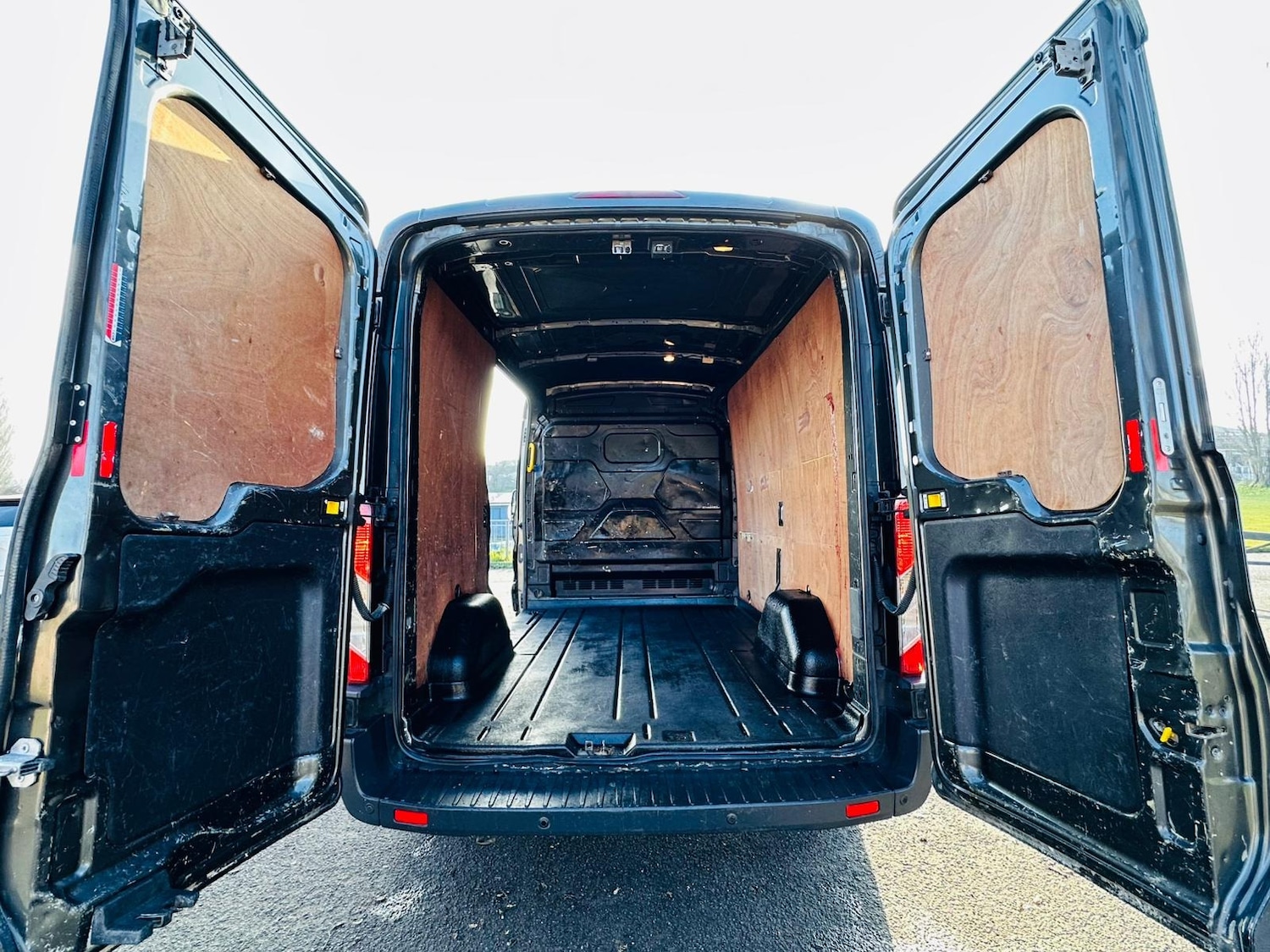 Used Ford Transit 2017 for sale - 77159619: Photo 11