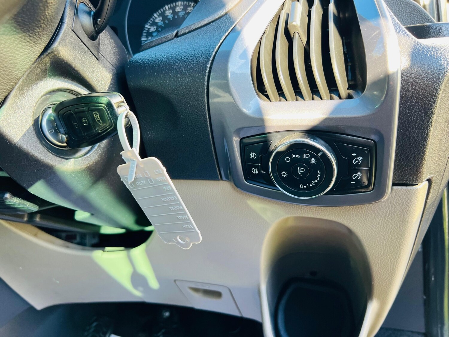 Used Ford Transit Custom 2016 for sale - 76082942: Photo 21