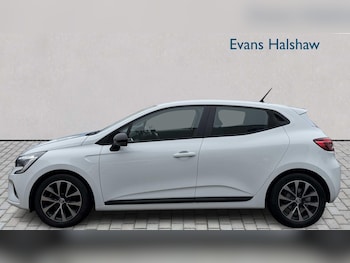 Used Renault Clio 2023 for sale - 77334102: Photo