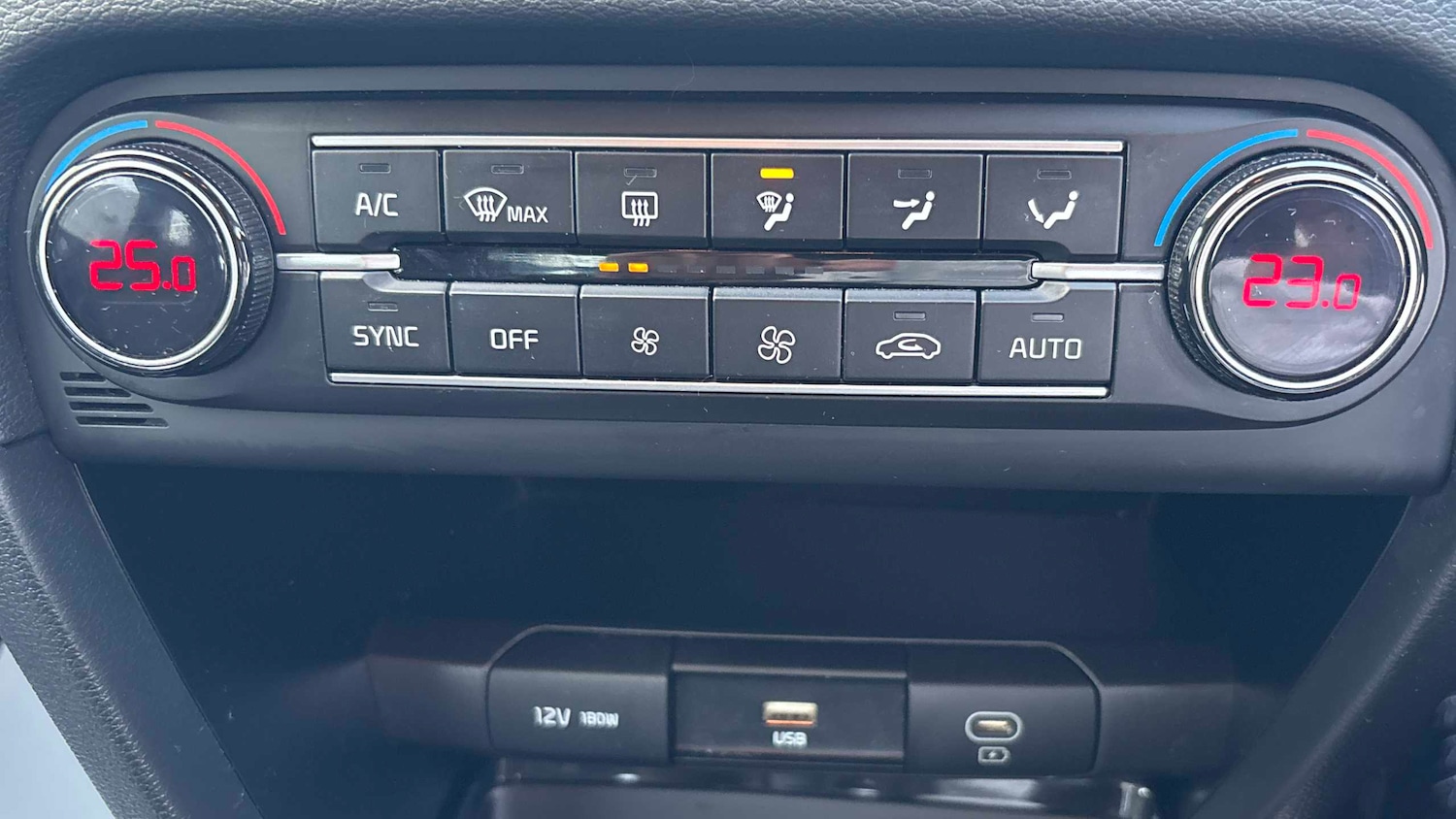 Used Kia Ceed 2023 for sale - 76523981: Photo 18