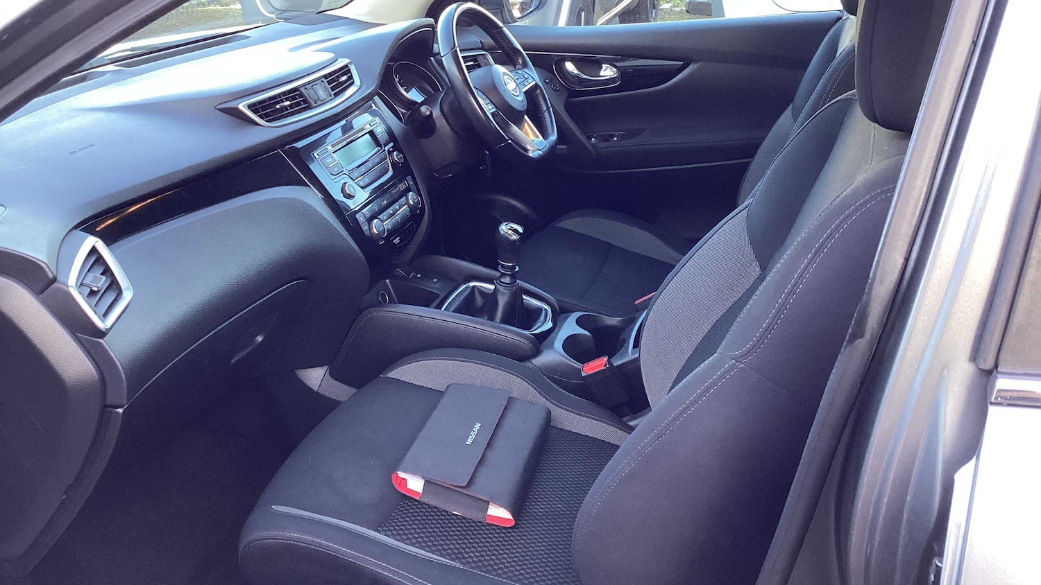 Used Nissan Qashqai 2017 for sale - 77514384: Photo 17