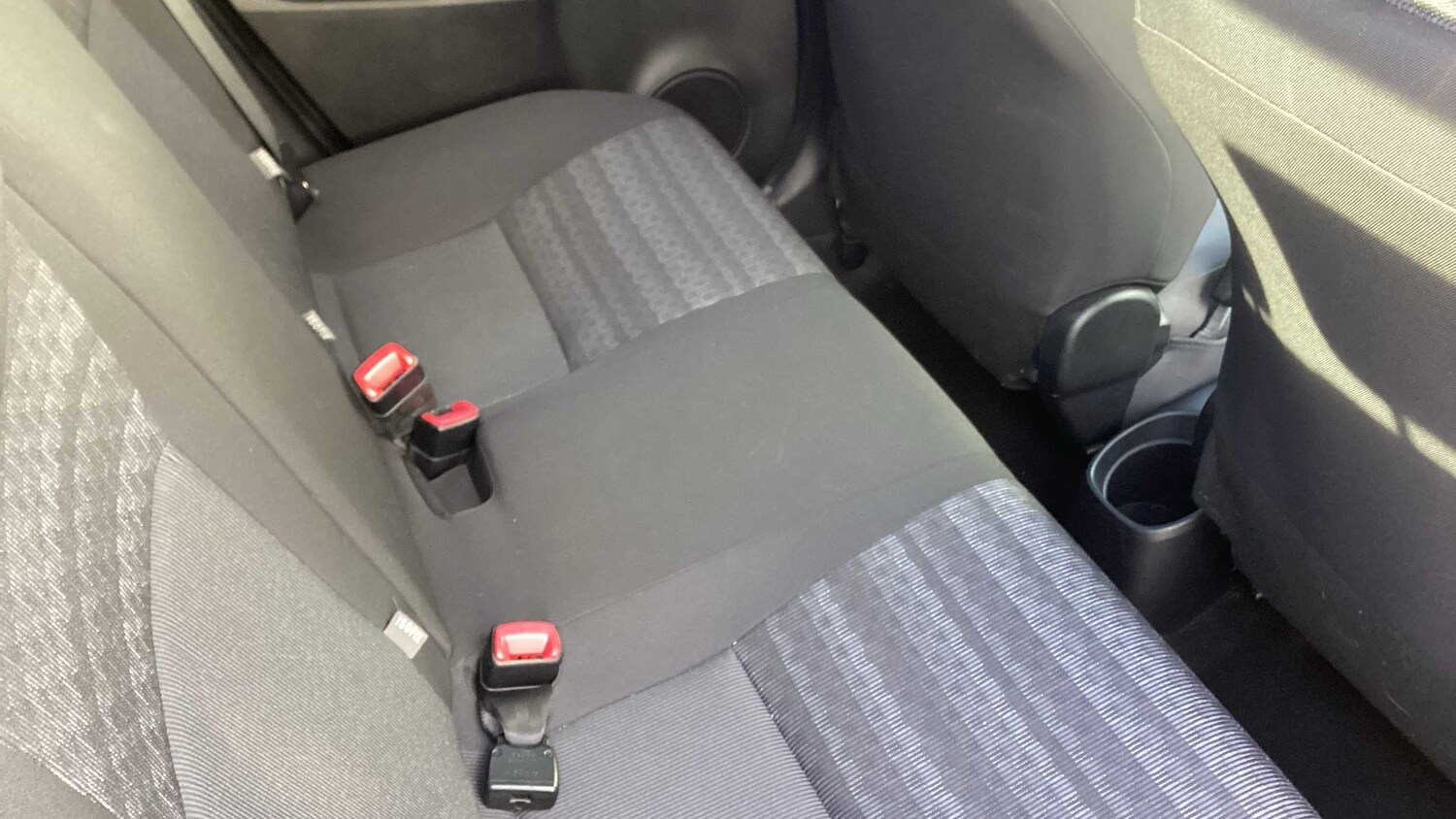 Used Toyota Yaris 2016 for sale - 76351633: Photo 16