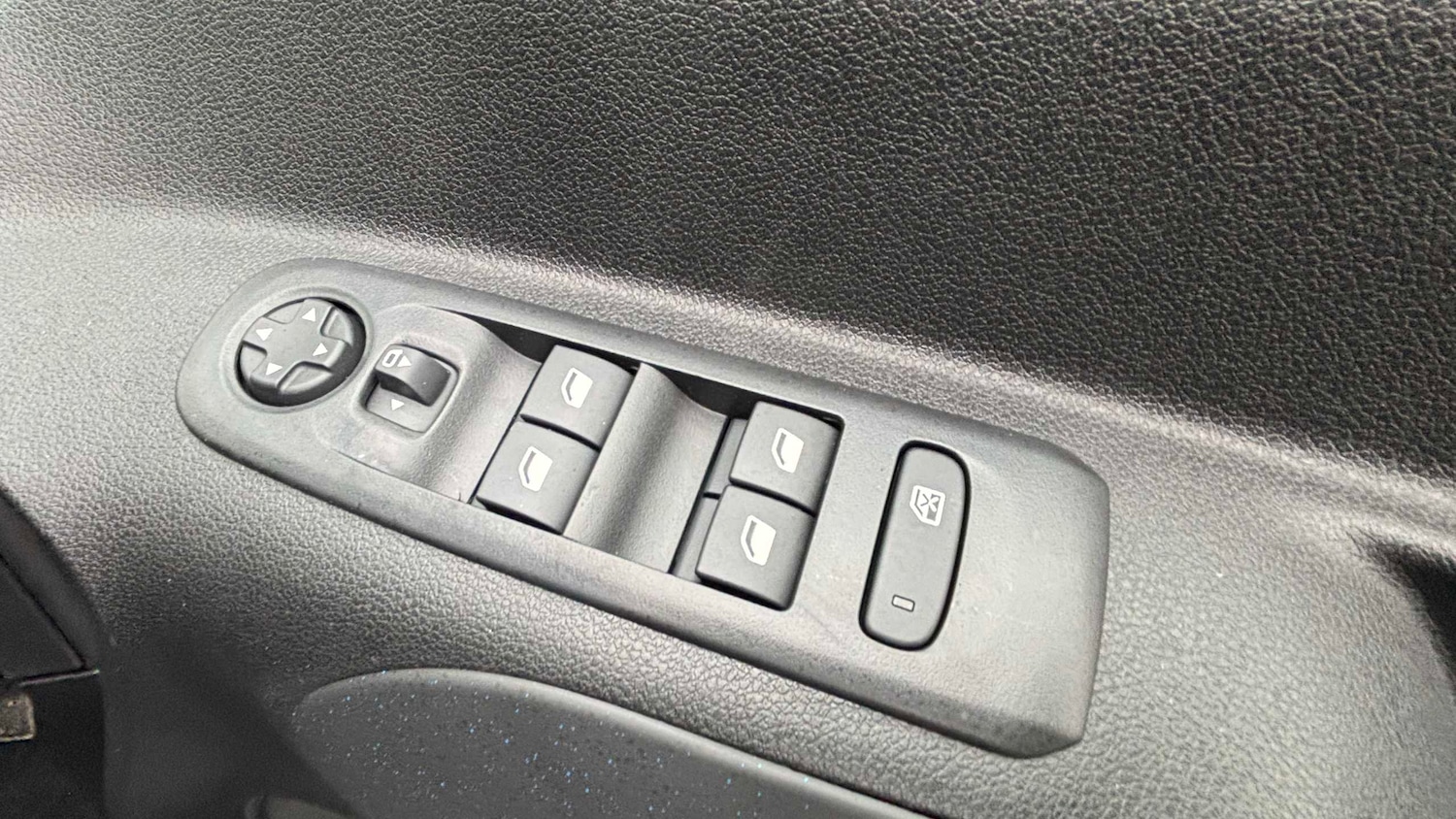 Used Citroen Berlingo 2024 for sale - 77601171: Photo 16