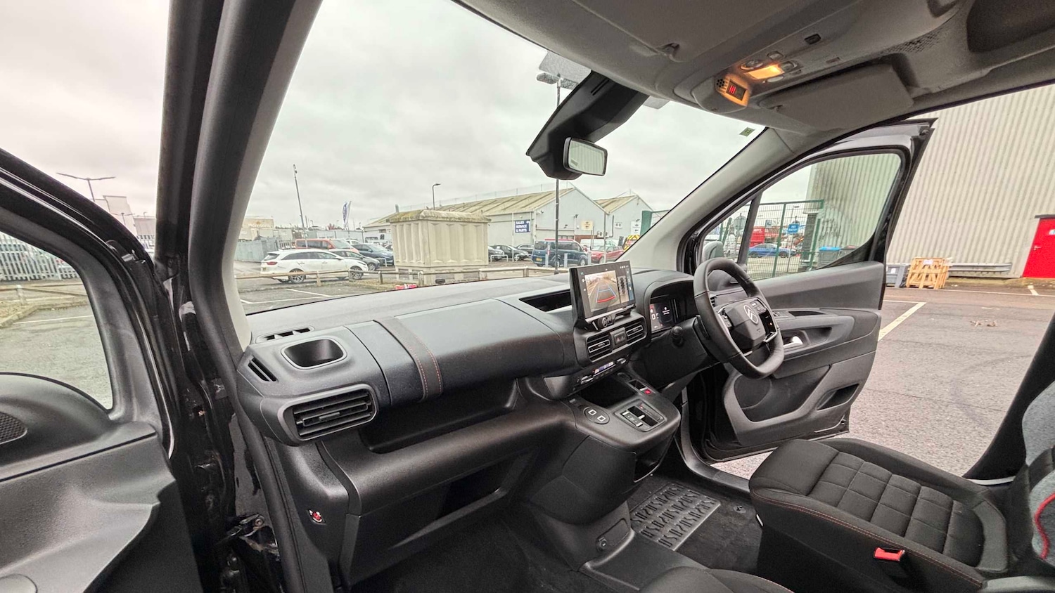 Used Citroen Berlingo 2024 for sale - 77601171: Photo 23