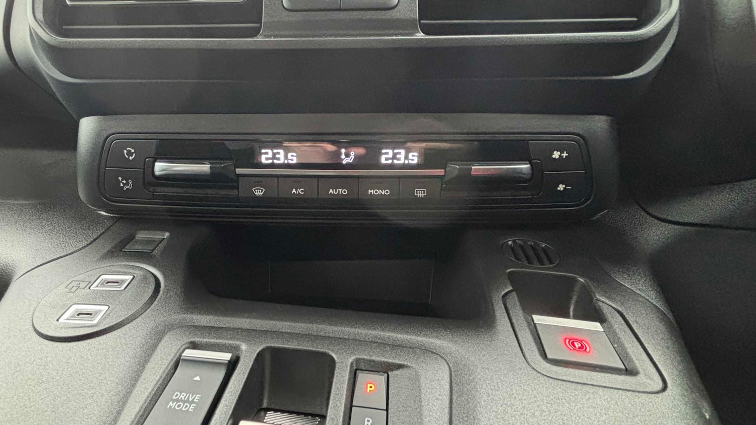 Used Citroen Berlingo 2024 for sale - 77601171: Photo 25