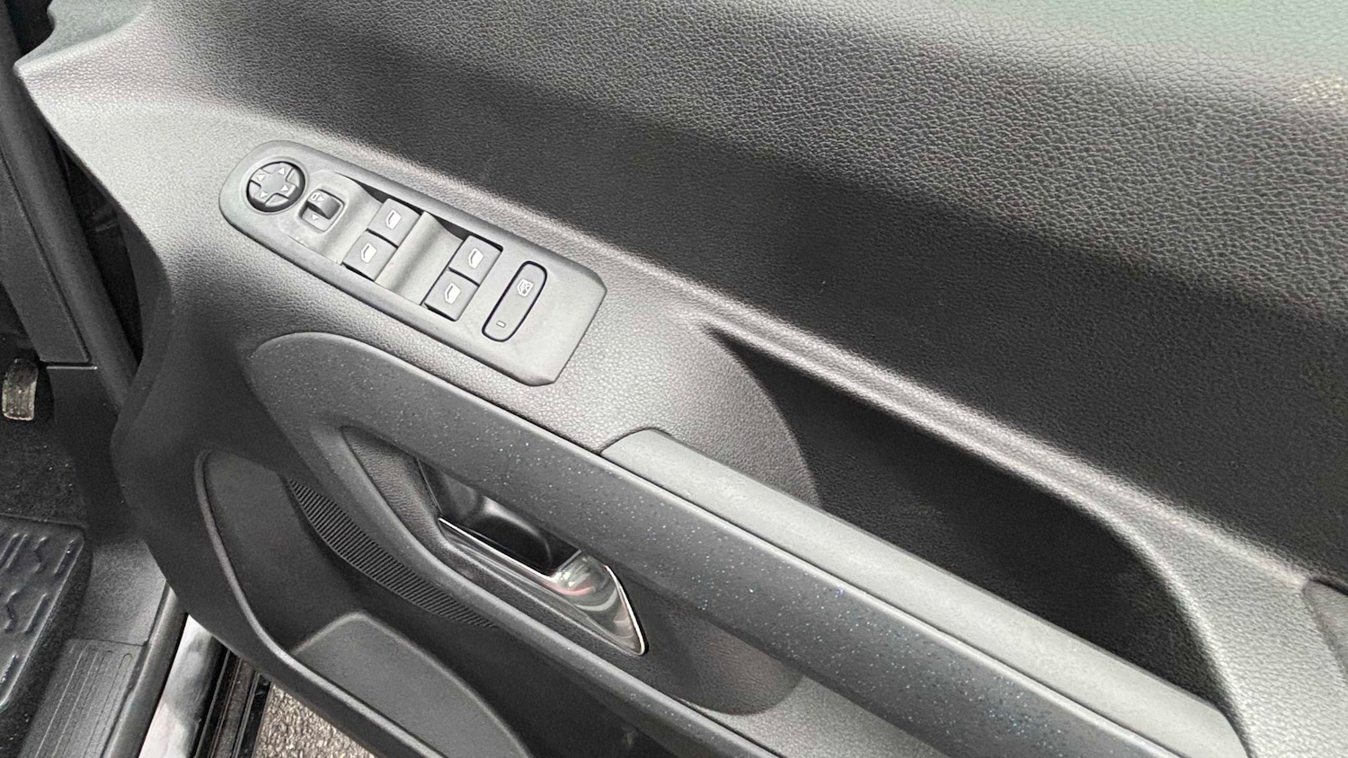 Used Citroen Berlingo 2024 for sale - 77601171: Photo 9