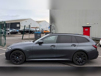 Used BMW 3 Series 2021 for sale - 78221243: Photo