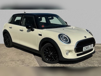 Used MINI Hatch 2018 for sale - 75813492: Photo