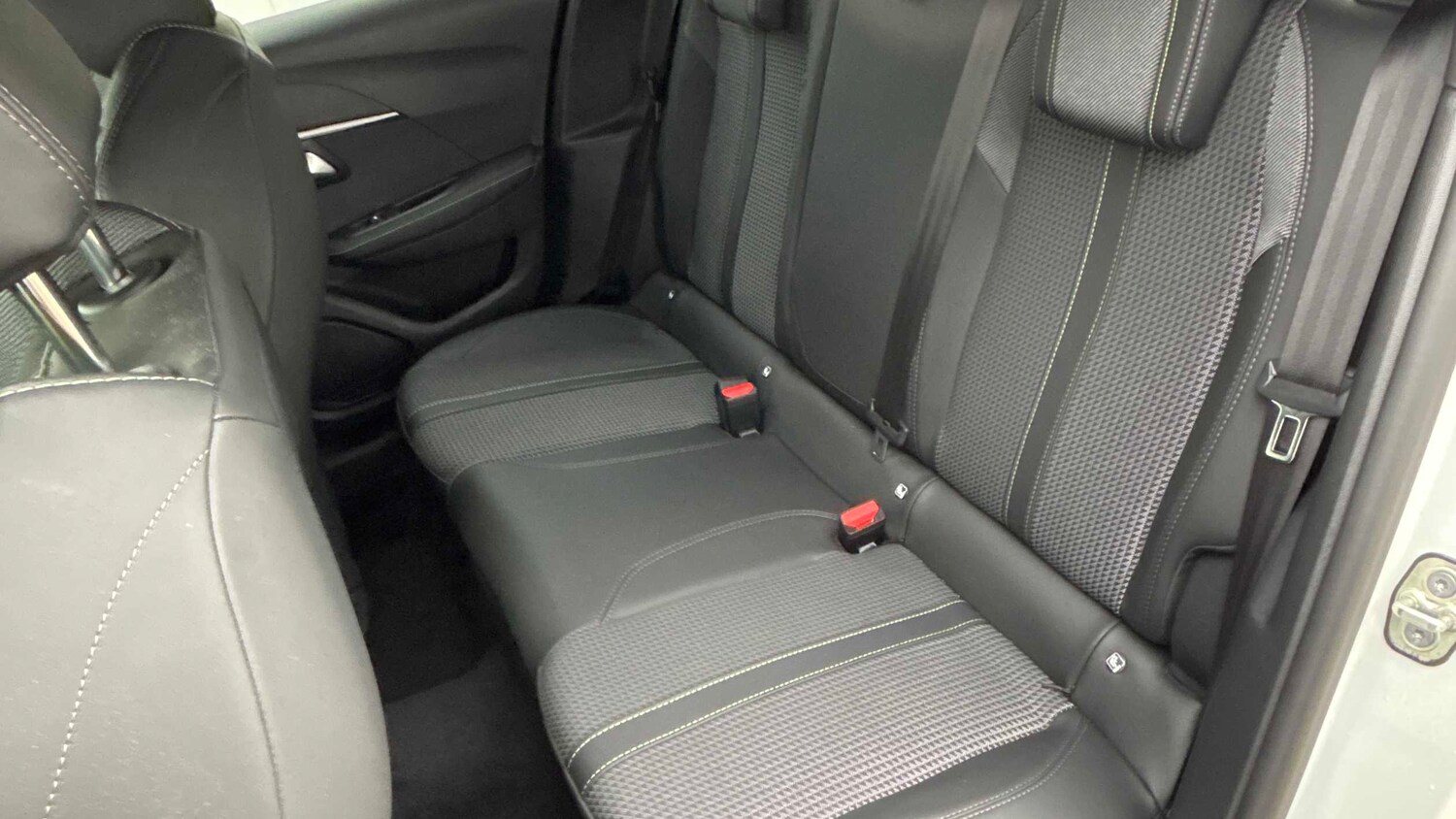 Used Peugeot 208 2022 for sale - 76705078: Photo 17