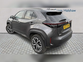 Used Toyota Yaris Cross 2023 for sale - 77787088: Photo