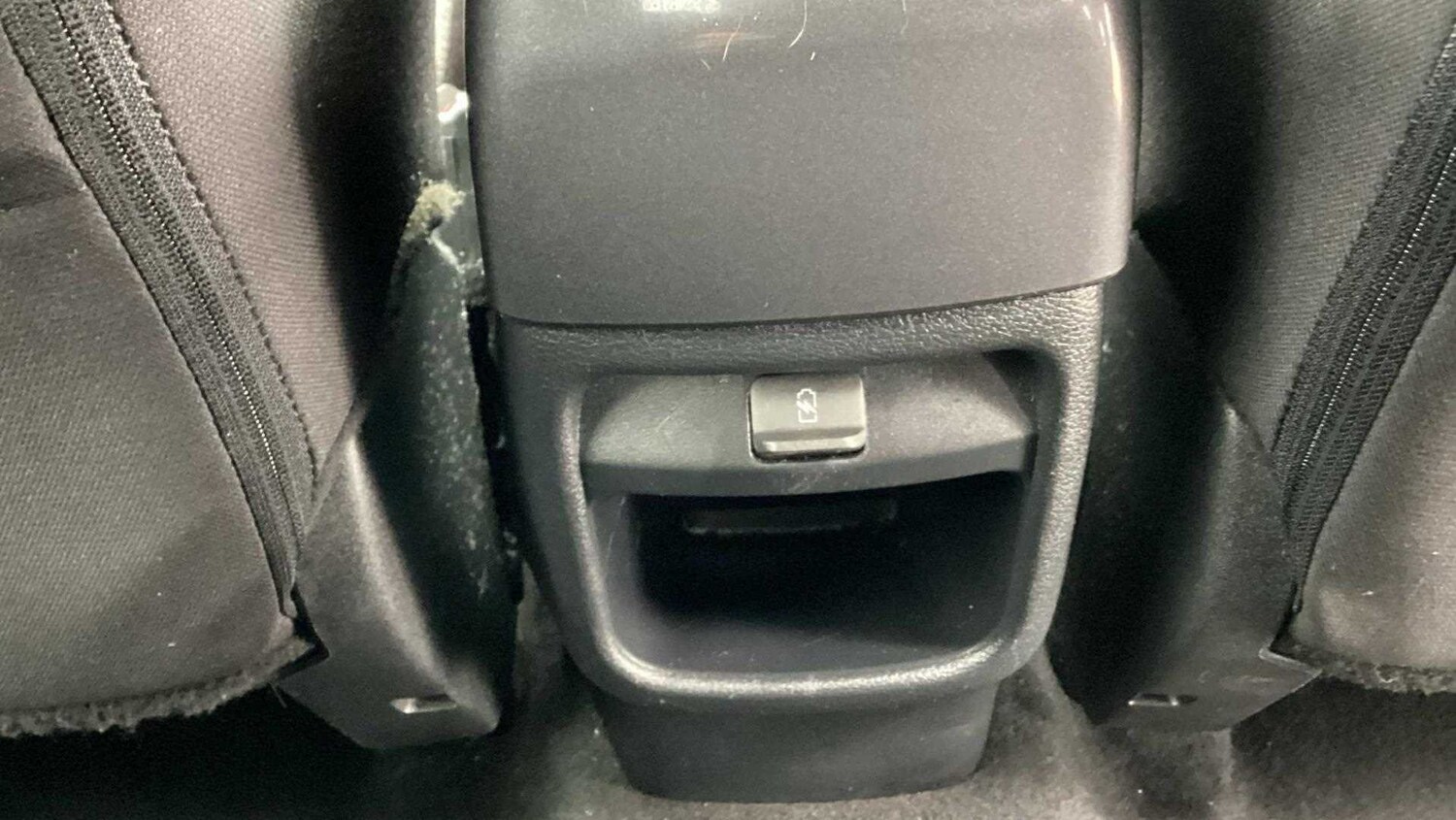 Used Nissan Juke 2020 for sale - 76875829: Photo 32