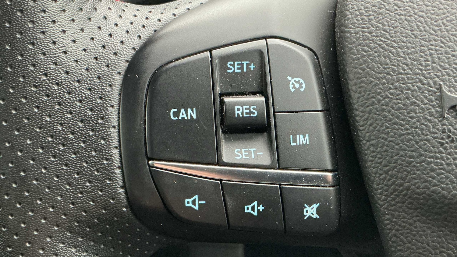 Used Ford Focus 2023 for sale - 76262325: Photo 29