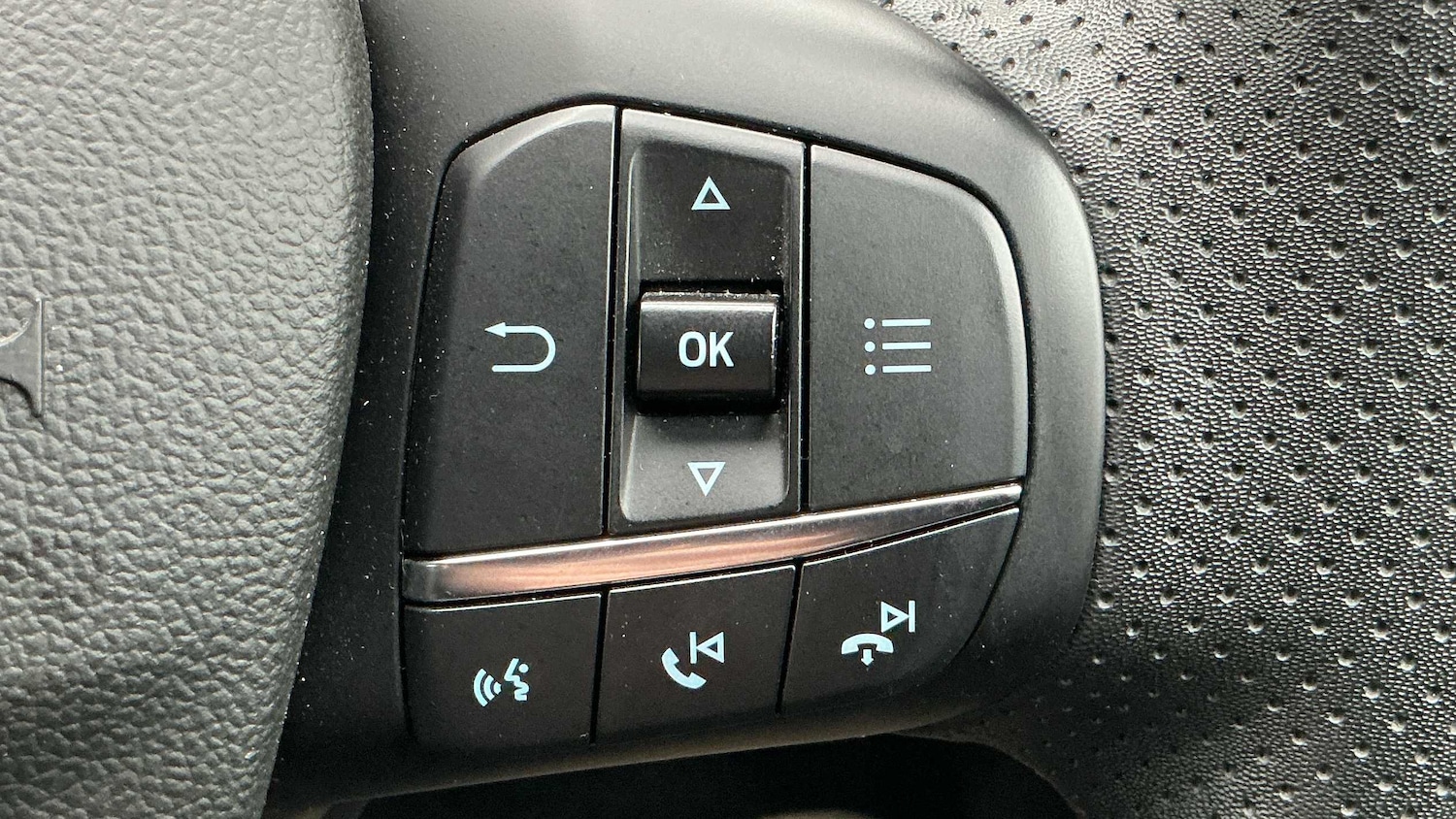 Used Ford Focus 2023 for sale - 76262325: Photo 30