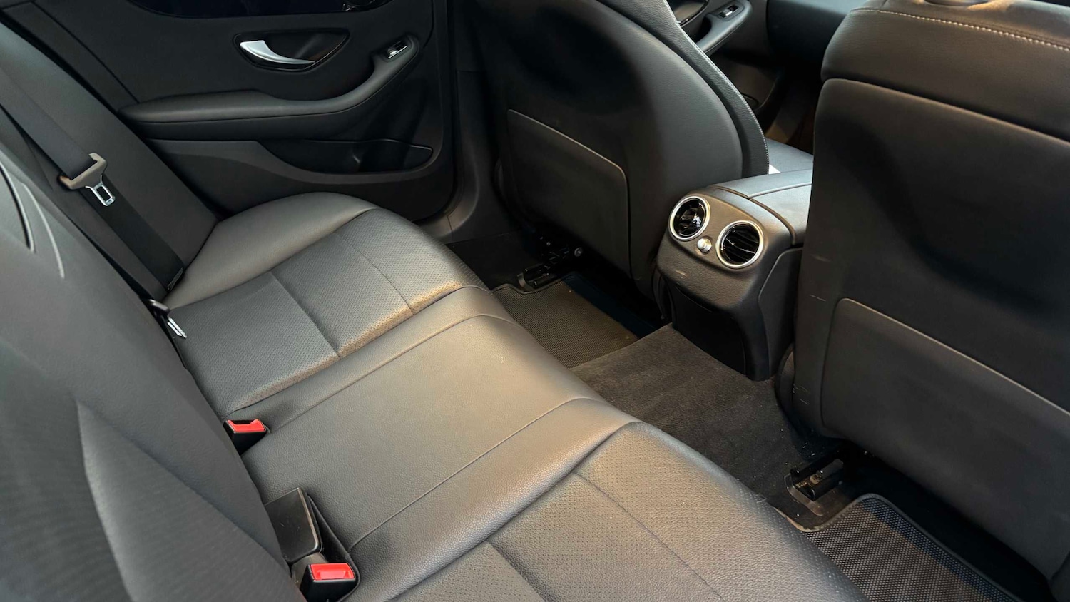 Used Mercedes-Benz C Class 2019 for sale - 77178839: Photo 12