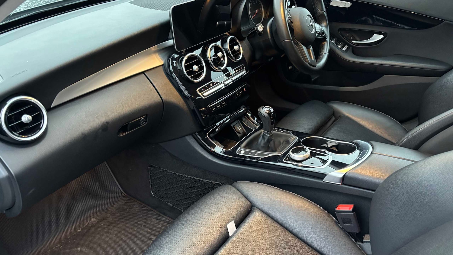 Used Mercedes-Benz C Class 2019 for sale - 77178839: Photo 13