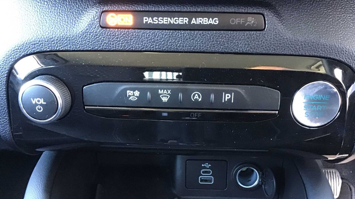 Used Ford Kuga 2024 for sale - 75812411: Photo 22