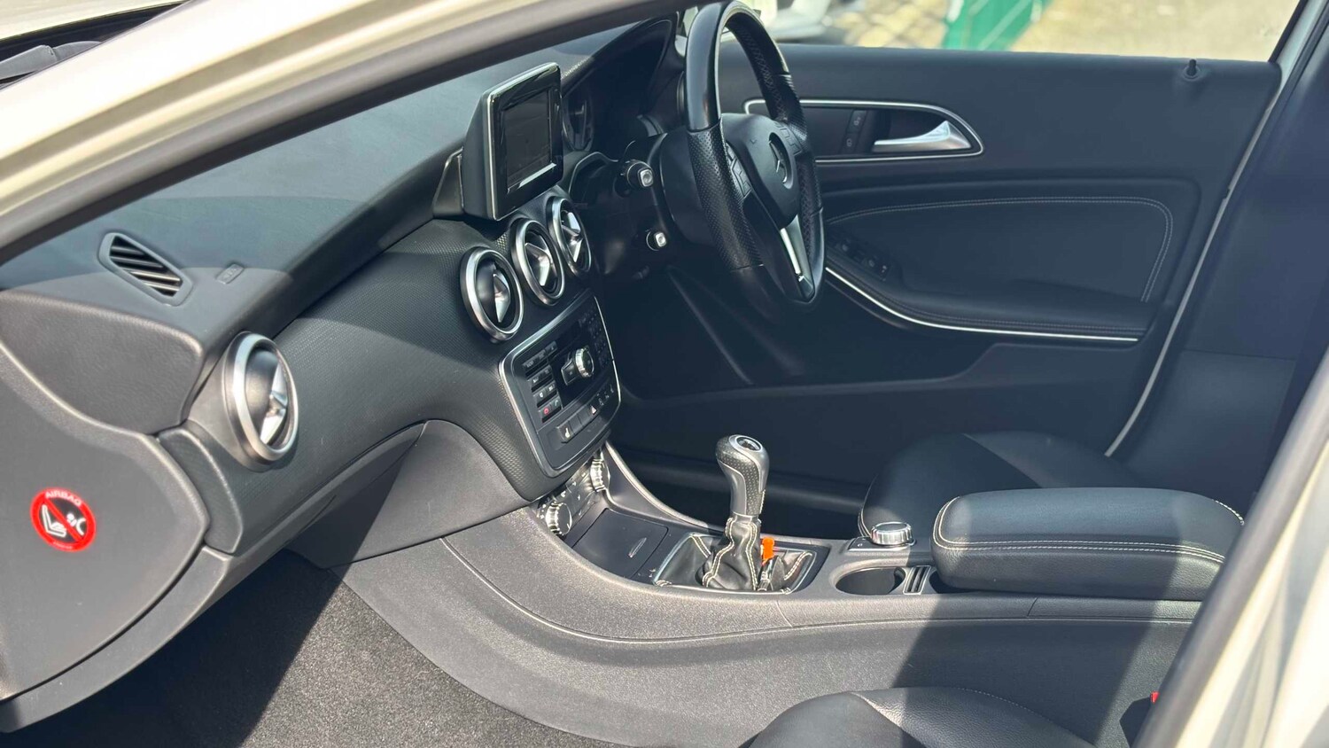 Used Mercedes-Benz A-Class 2015 for sale - 77972470: Photo 12