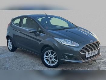 Used Ford Fiesta 2016 for sale - 76125984: Photo