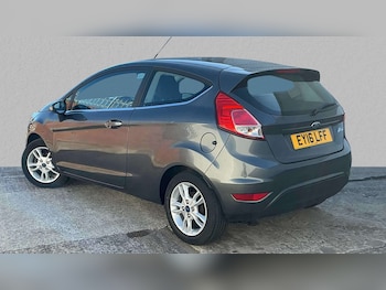 Used Ford Fiesta 2016 for sale - 76125984: Photo