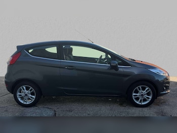 Used Ford Fiesta 2016 for sale - 76125984: Photo