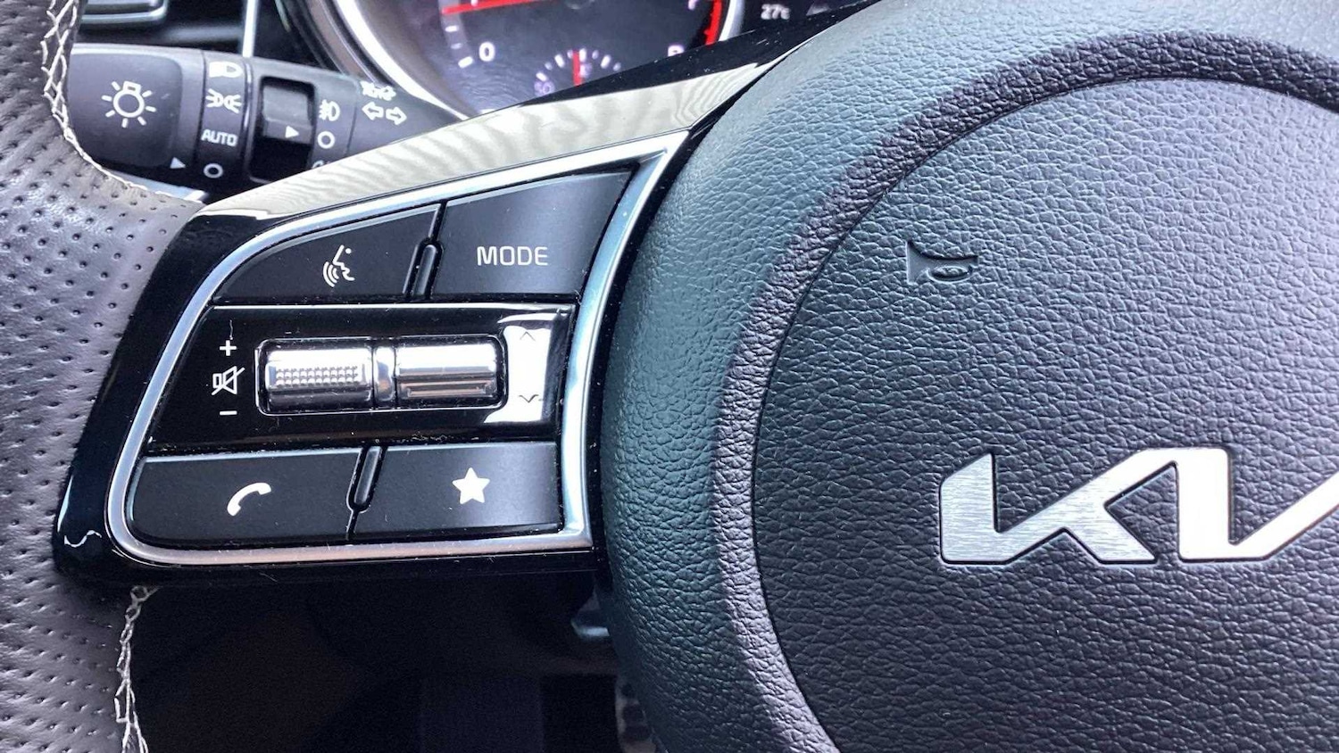 Used Kia XCeed 2023 for sale - 77561094: Photo 28