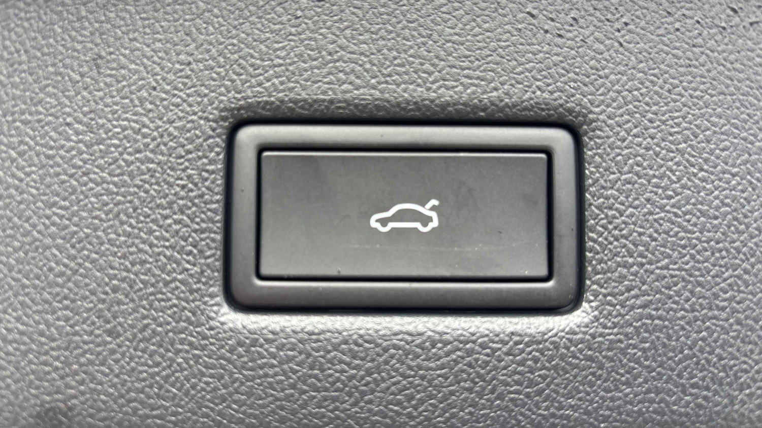 Used Ford Explorer 2025 for sale - 77389887: Photo 21