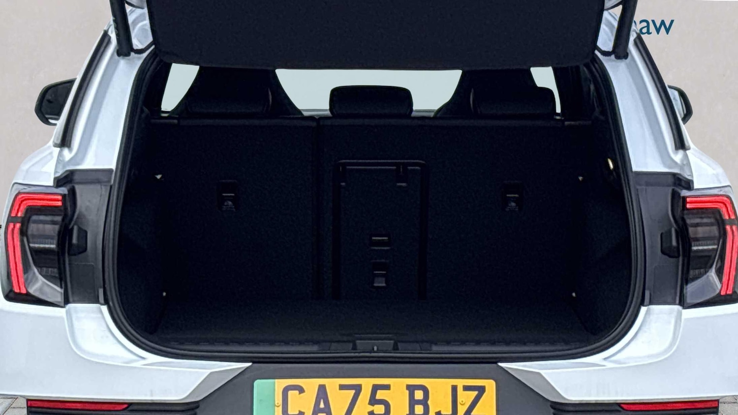 Used Ford Explorer 2025 for sale - 77389887: Photo 7