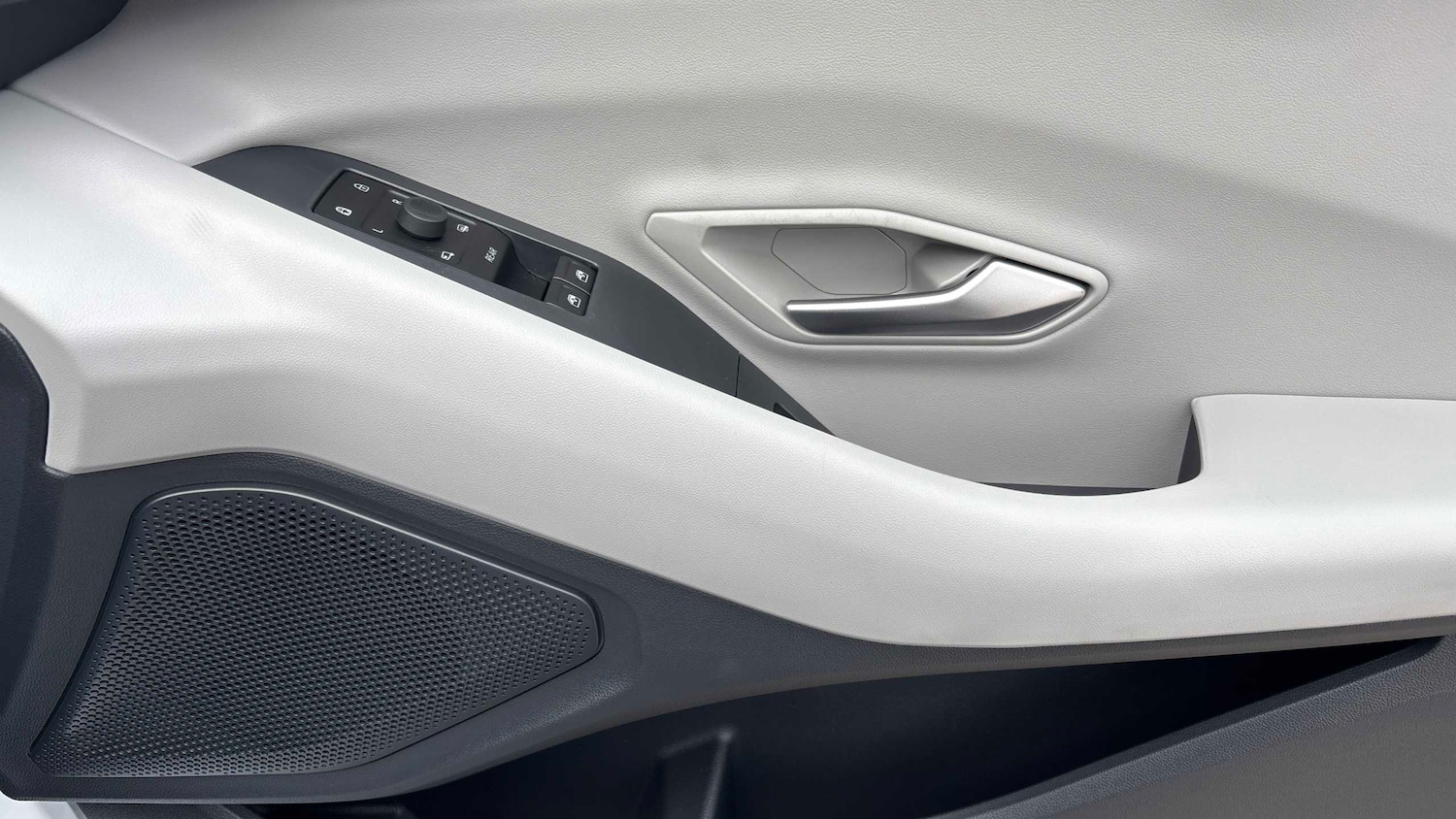 Used Ford Explorer 2025 for sale - 77389887: Photo 9