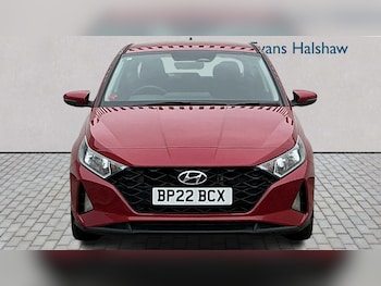 Used Hyundai i20 2022 for sale - 76978852: Photo