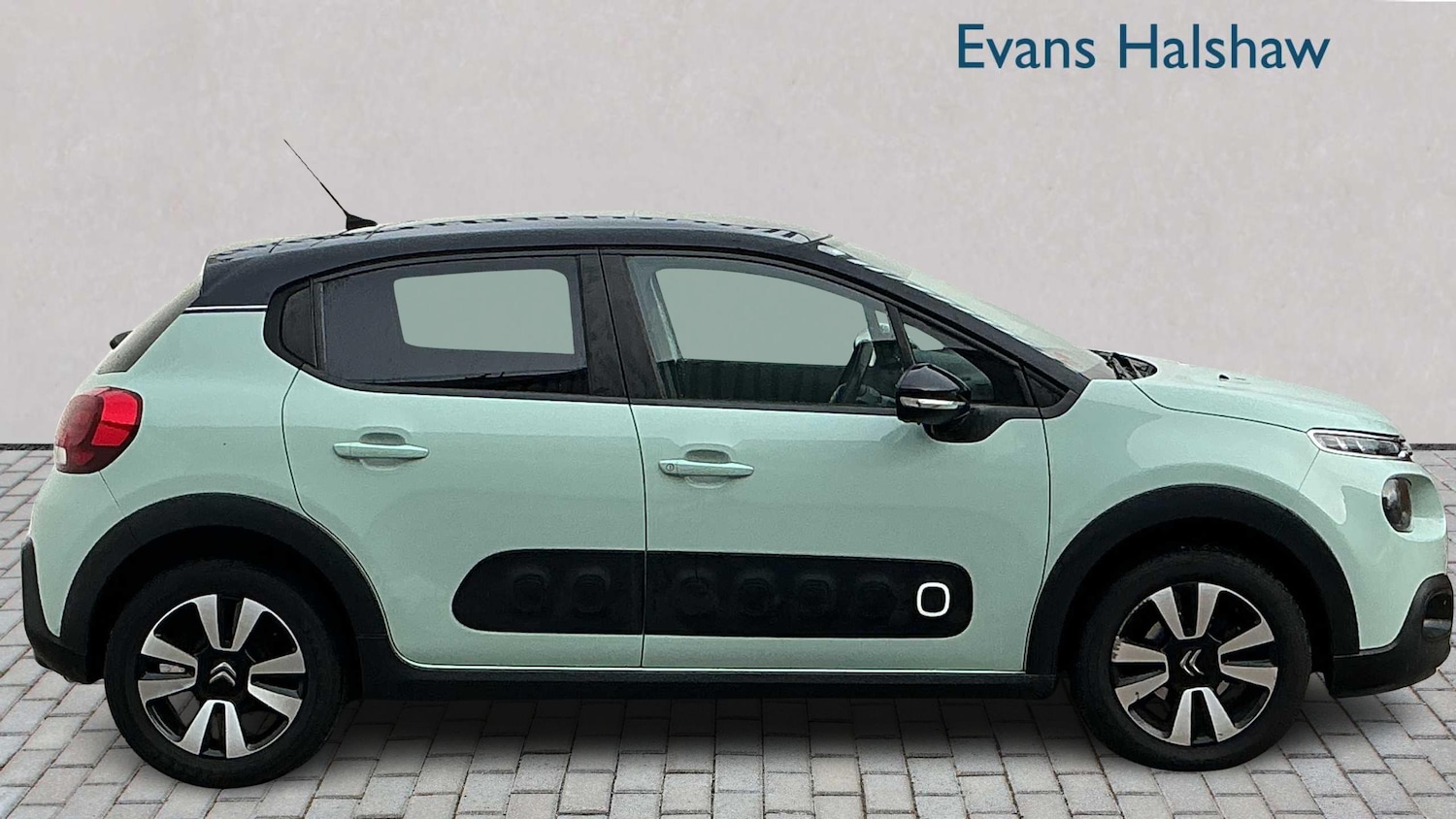 Used Citroen C3 2018 for sale - 76401361: Photo 4