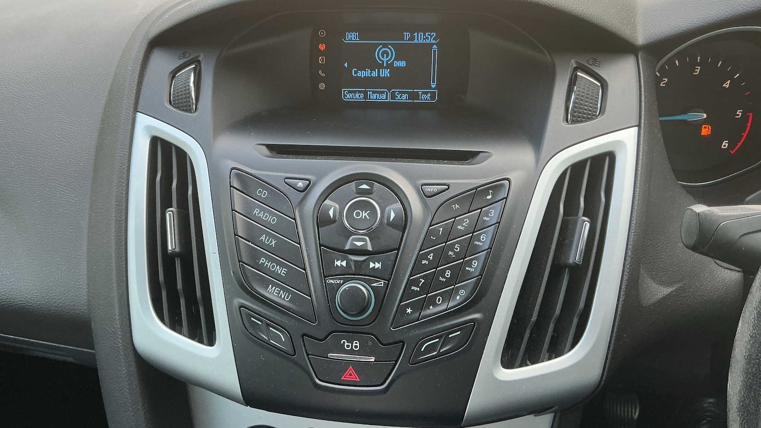 Used Ford Focus 2013 for sale - 76351626: Photo 14