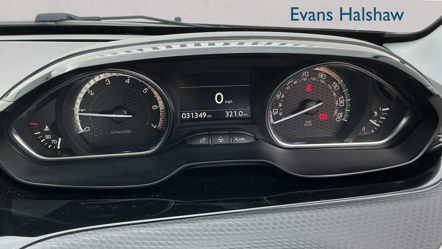 Used Peugeot 2008 2017 for sale - 76351599: Photo 13