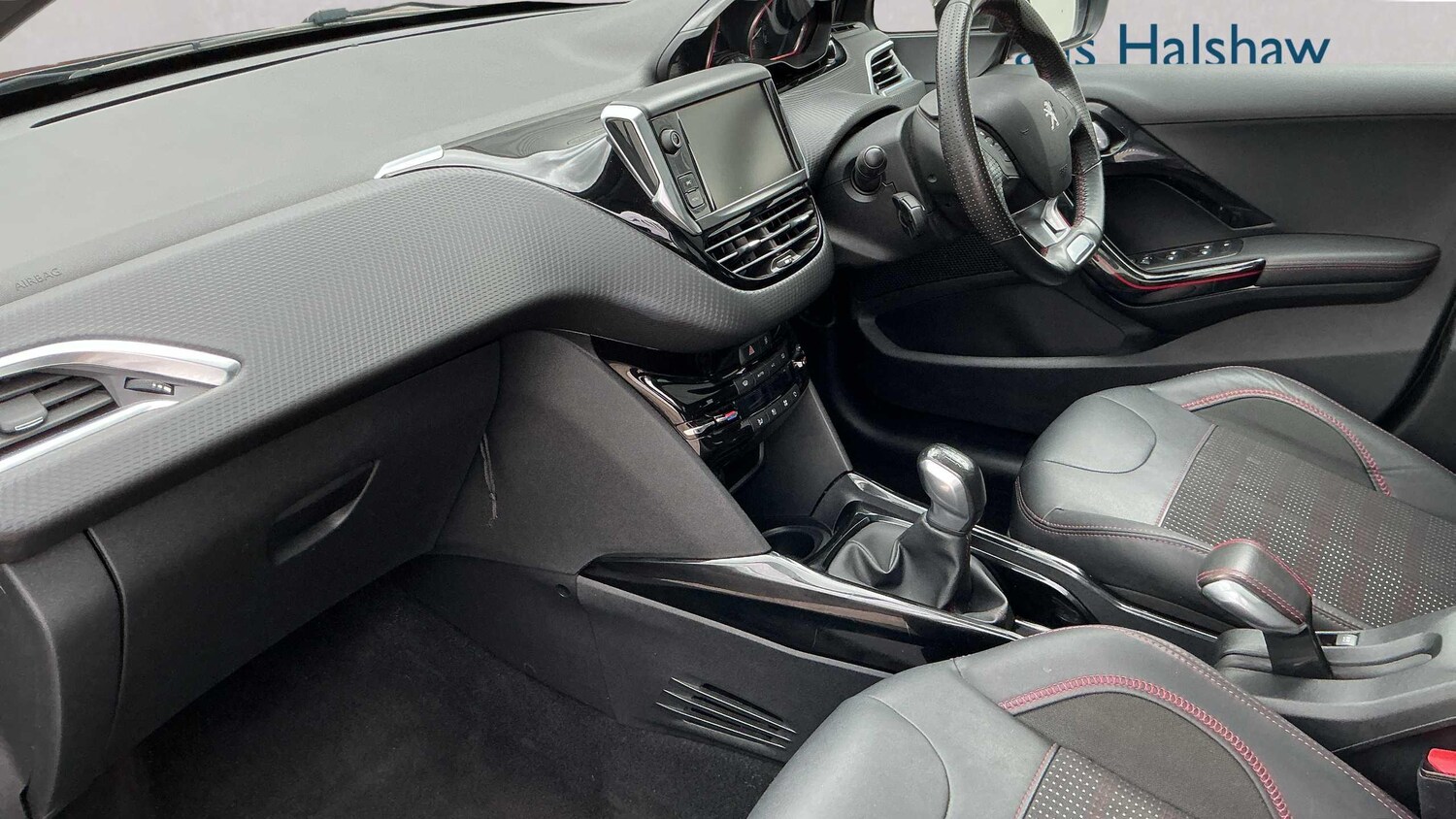 Used Peugeot 2008 2017 for sale - 76351599: Photo 17