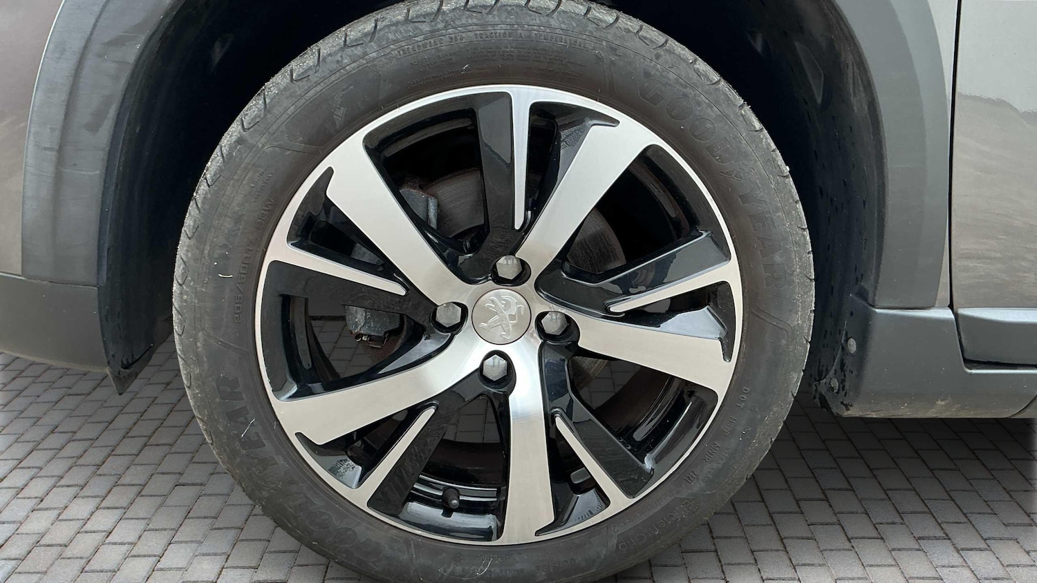 Used Peugeot 2008 2017 for sale - 76351599: Photo 7