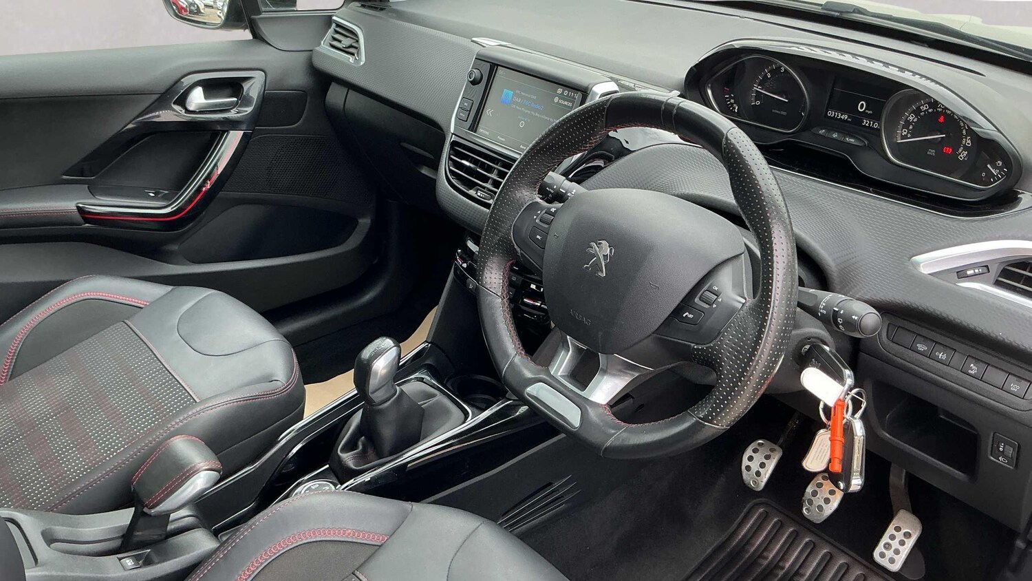 Used Peugeot 2008 2017 for sale - 76351599: Photo 9