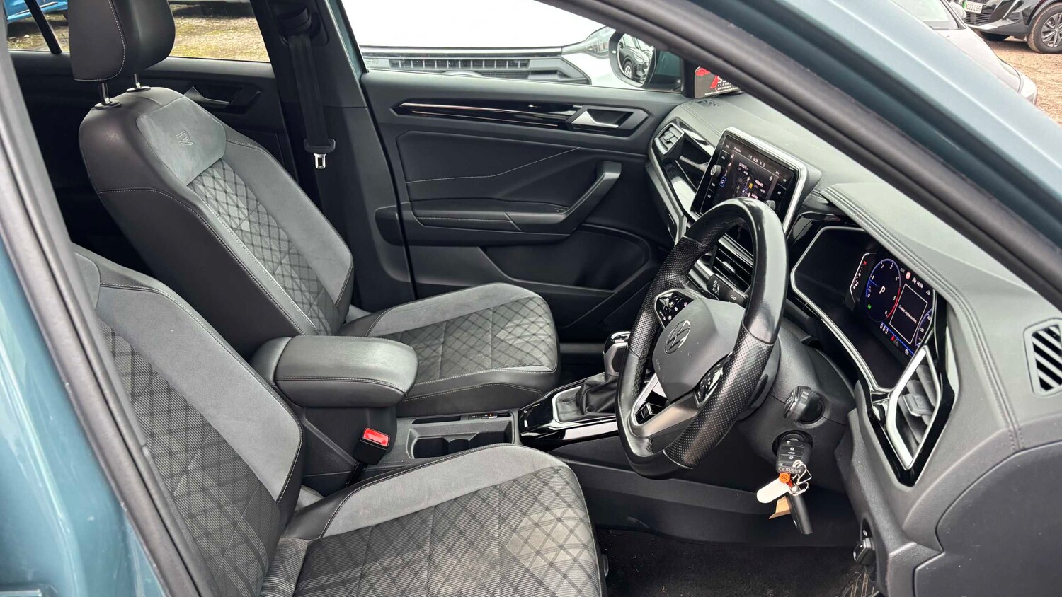 Used Volkswagen T-Roc 2022 for sale - 77589105: Photo 17