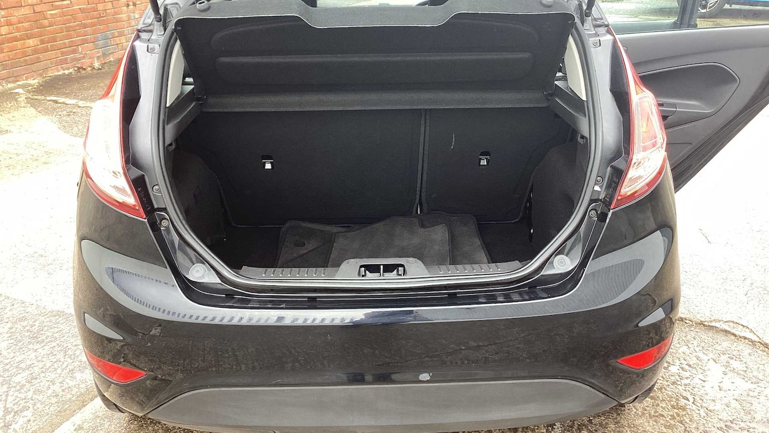 Used Ford Fiesta 2015 for sale - 76351582: Photo 12