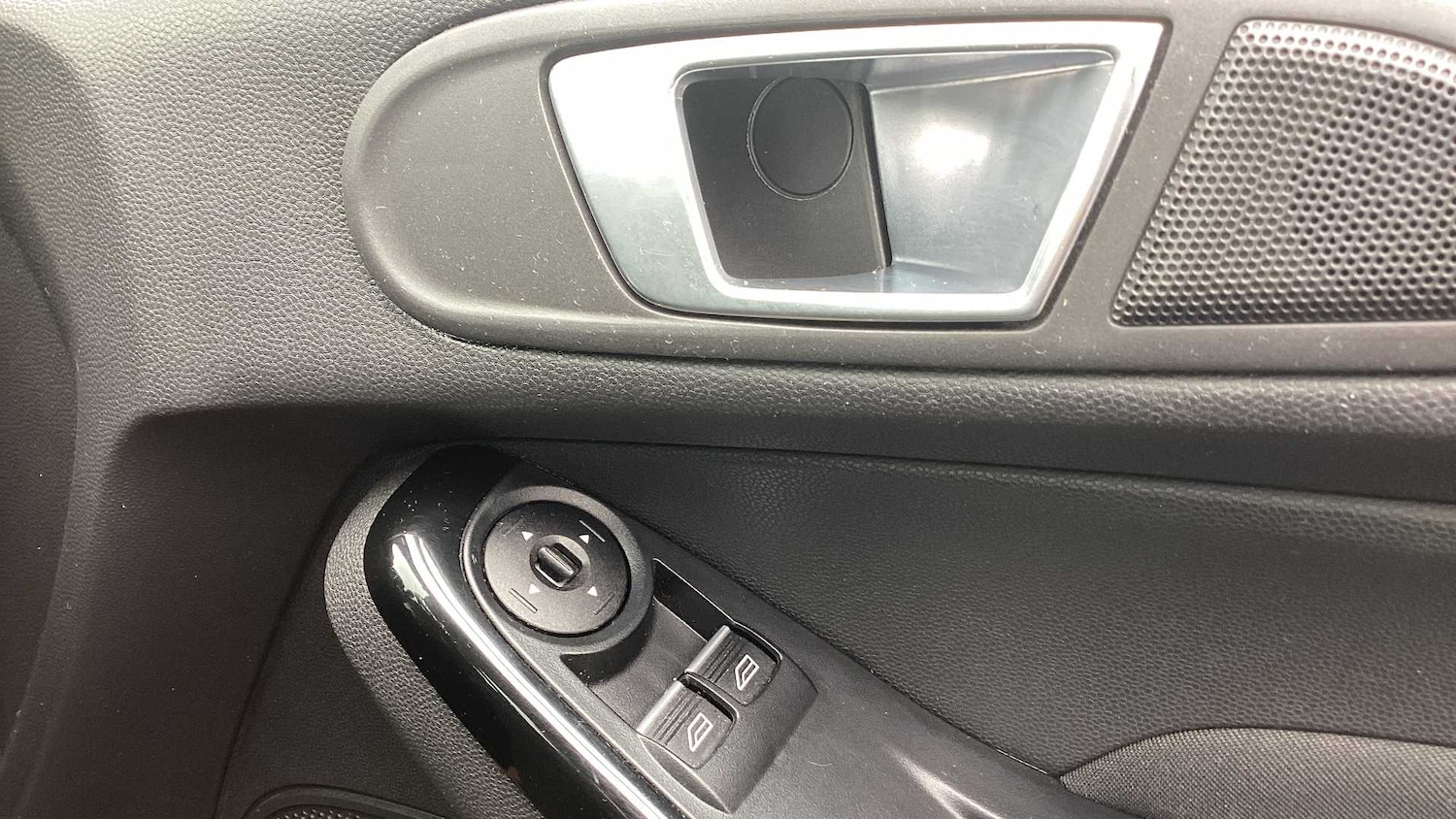 Used Ford Fiesta 2015 for sale - 76351582: Photo 29