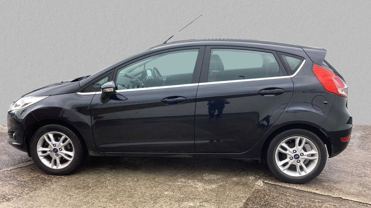 Used Ford Fiesta 2015 for sale - 76351582: Photo 5