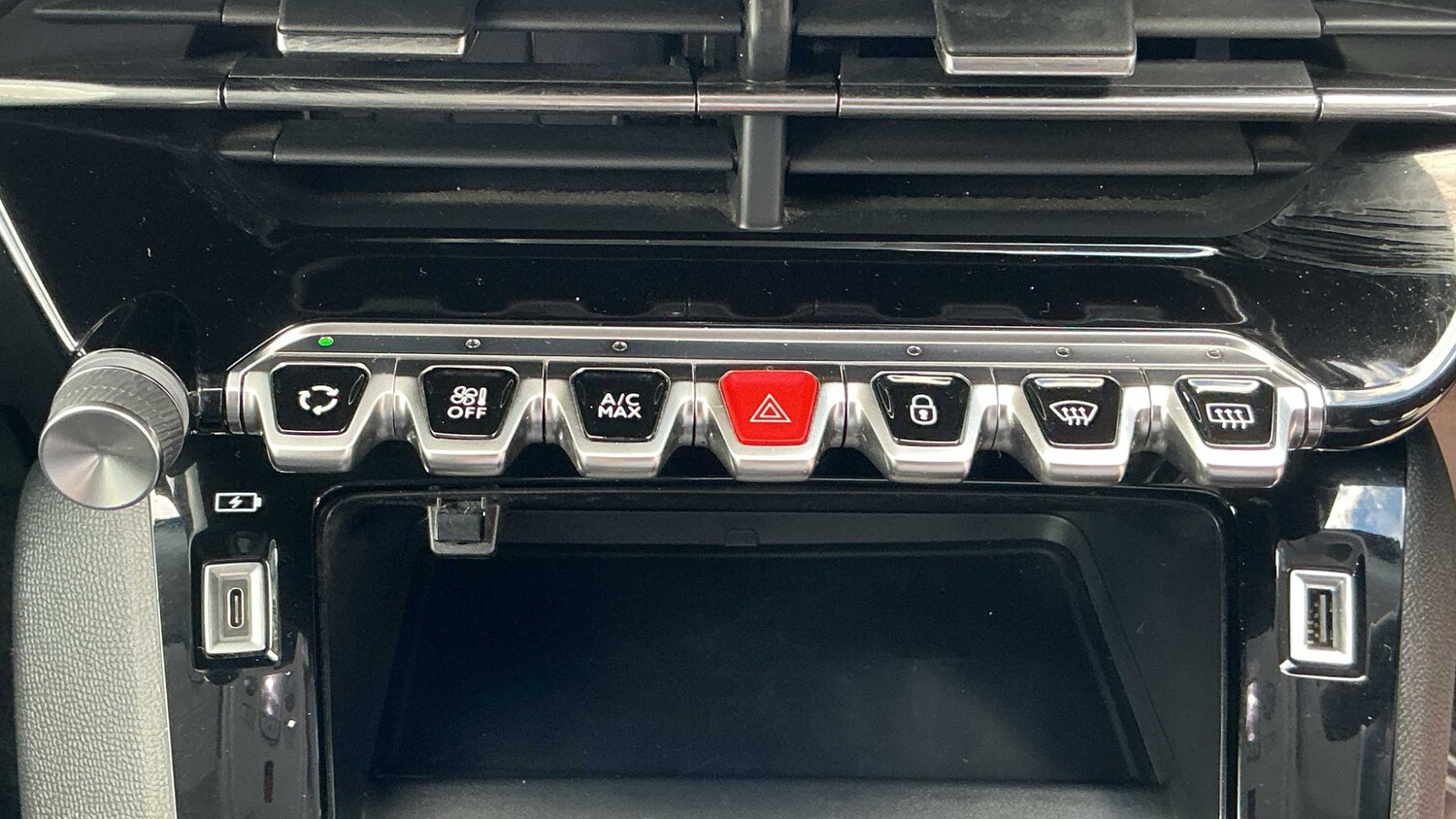 Used Peugeot 2008 2021 for sale - 76191988: Photo 26