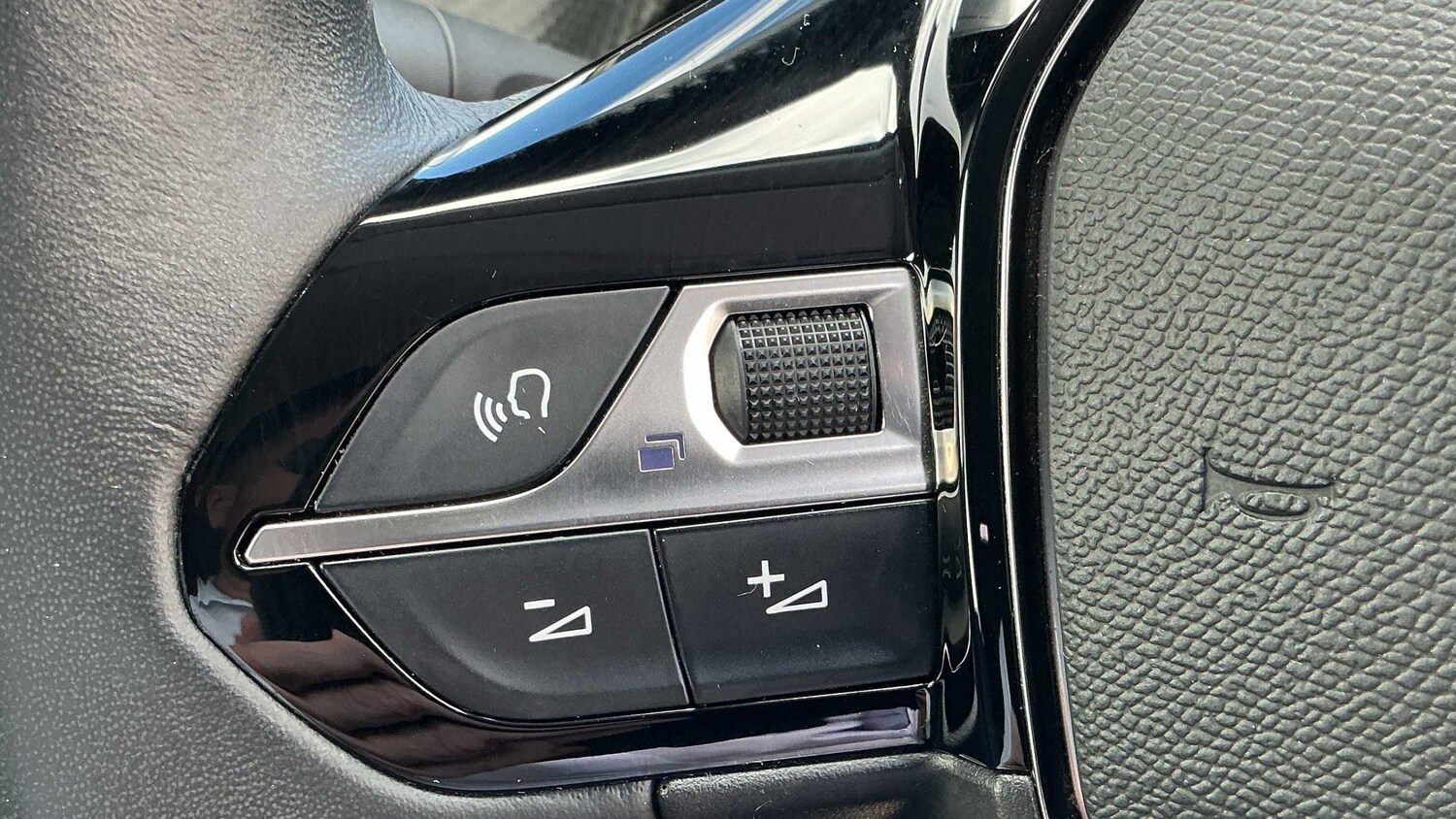 Used Peugeot 2008 2021 for sale - 76191988: Photo 27