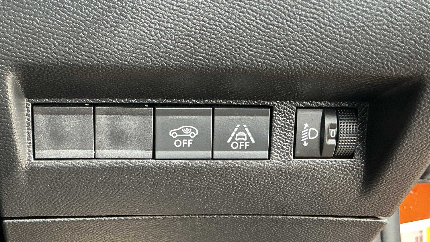 Used Peugeot 2008 2021 for sale - 76191988: Photo 30