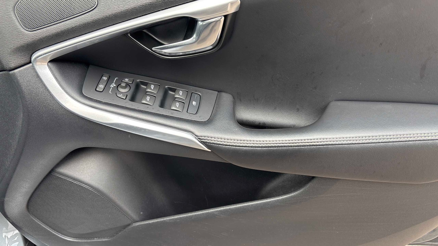 Used Volvo V40 2018 for sale - 76564417: Photo 9