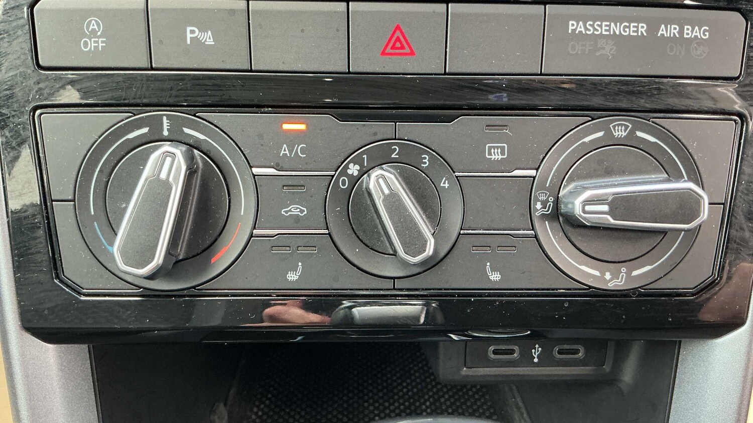 Used Volkswagen T-Cross 2021 for sale - 75968012: Photo 21