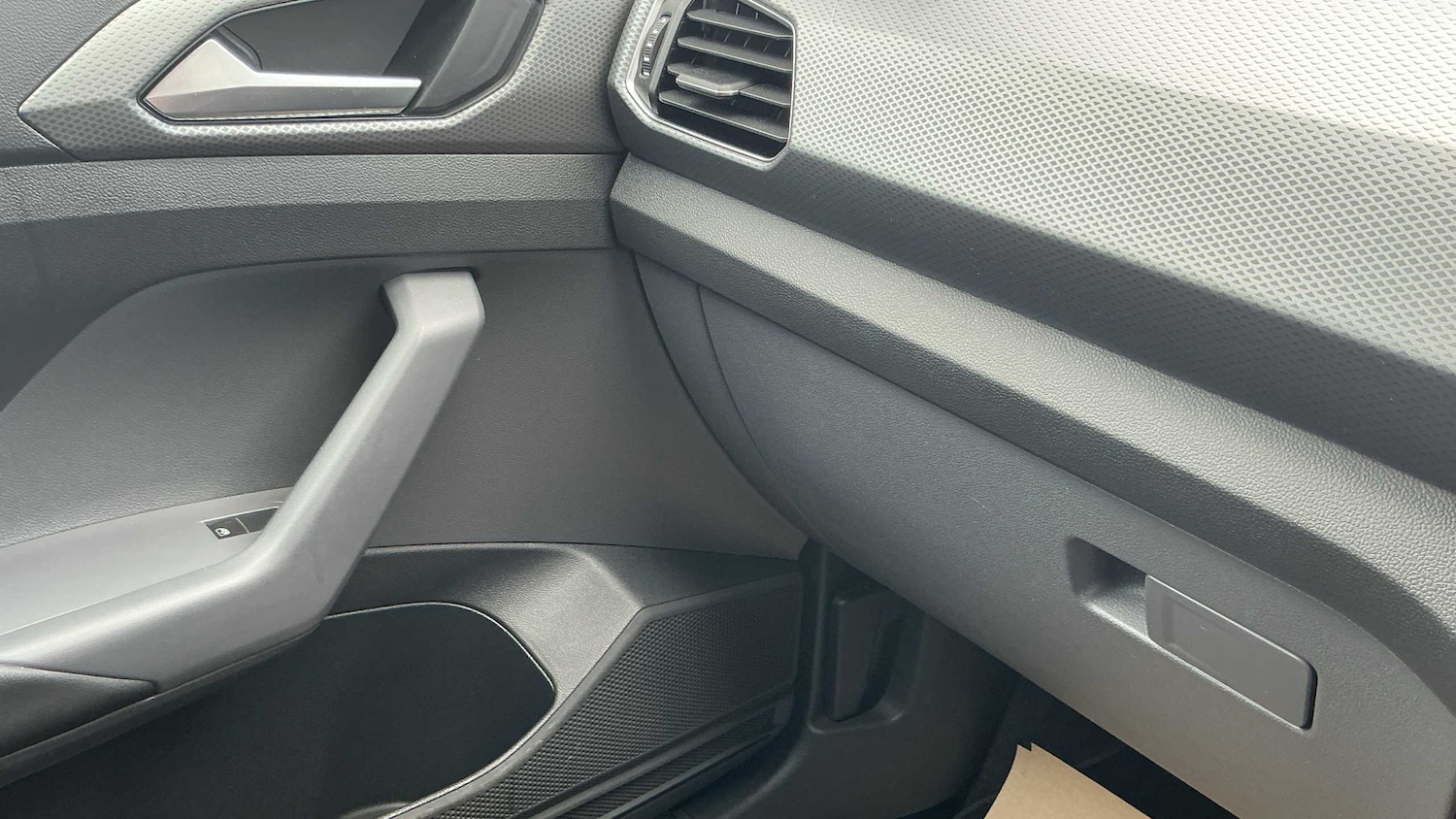 Used Volkswagen T-Cross 2021 for sale - 75968012: Photo 30