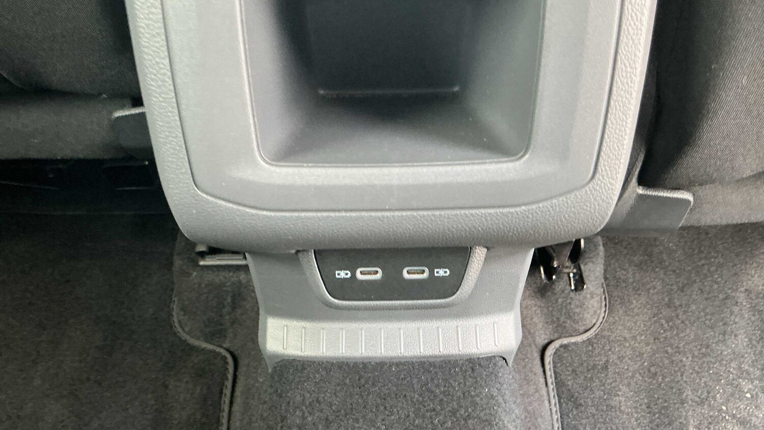 Used Volkswagen T-Cross 2021 for sale - 75968012: Photo 32