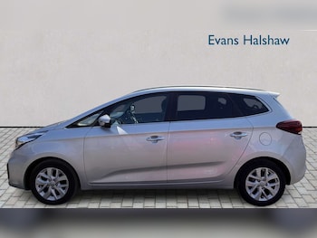 Used Kia Carens 2017 for sale - 78707115: Photo